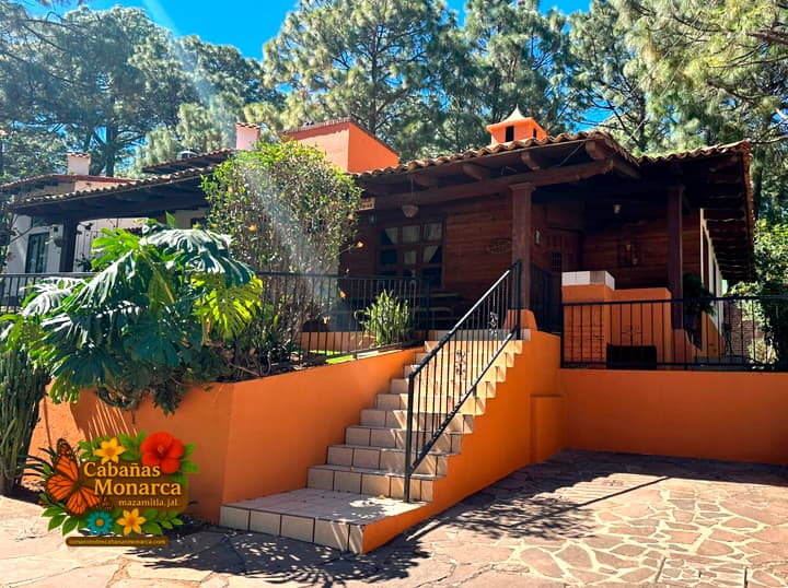 Caba&ntilde;a En Renta en Lomas Verdes